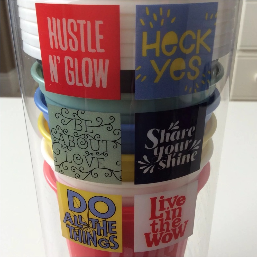 NEW Starbucks Christmas 2017 Reusable Cups & Lids Collection SET OF 6 Different - Picture 1 of 8